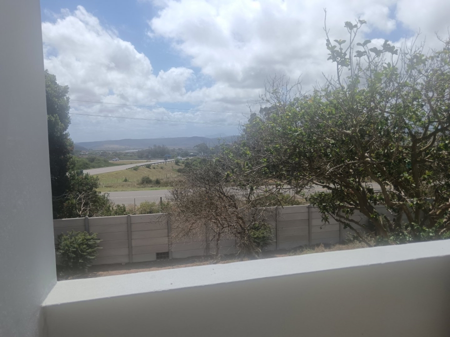 5 Bedroom Property for Sale in Fraaiuitsig Western Cape
